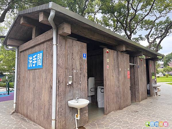 ★桃園公園★ 平鎮民俗文化公園，最新親子公園放電孩子! 超特別穀倉造型主題場，有攀爬網架、旋轉盤、溜滑梯和溜滑梯等好玩又繽紛的遊戲場 20 2024