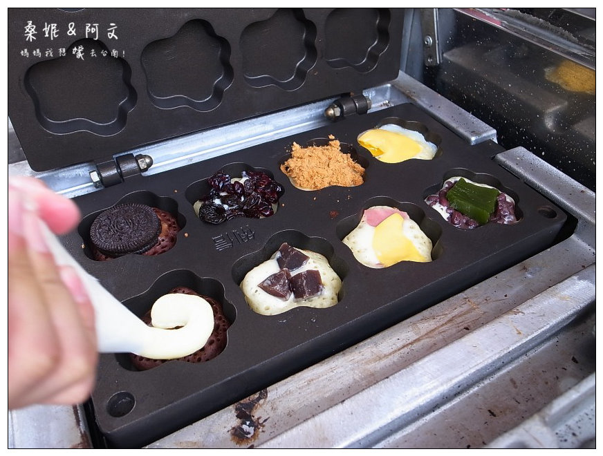 【台南安平】柯吉BAR 鮮奶脆皮雞蛋糕|人氣國民銅板美食,萌萌喵掌好可愛~豐富內餡好好吃! 【台南安平】柯吉BAR 鮮奶脆皮雞蛋糕|人氣國民銅板美食,萌萌喵掌好可愛~豐富內餡好好吃!