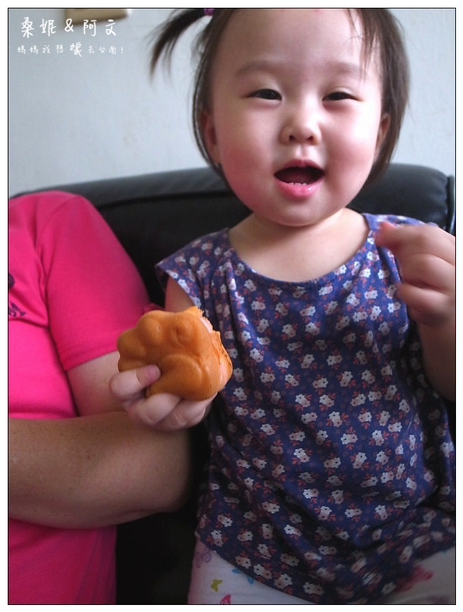 【台南安平】柯吉BAR 鮮奶脆皮雞蛋糕|人氣國民銅板美食,萌萌喵掌好可愛~豐富內餡好好吃! 【台南安平】柯吉BAR 鮮奶脆皮雞蛋糕|人氣國民銅板美食,萌萌喵掌好可愛~豐富內餡好好吃!