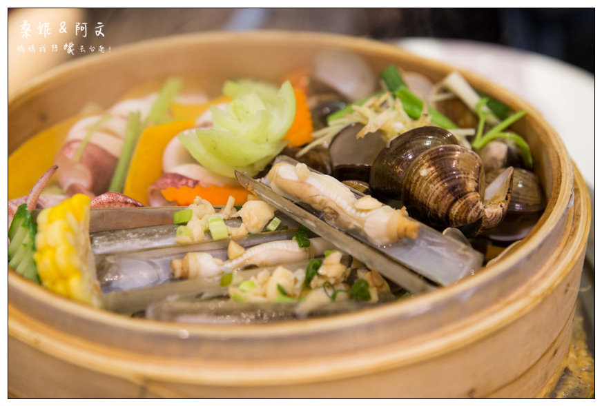 【台南東區】路上海-蒸籠海鮮火鍋➤一鍋三吃大滿足!傳統竹蒸籠蒸出原汁原味好味道~ 【台南東區】路上海-蒸籠海鮮火鍋➤一鍋三吃大滿足!傳統竹蒸籠蒸出原汁原味好味道~