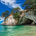 beach-new-zealand-water-cathedral-cove.jpg