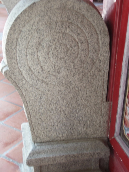 抱鼓石.jpg