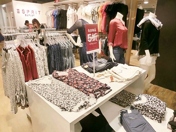 中台灣唯一ESPRIT OUTLET新櫃登場3.jpg