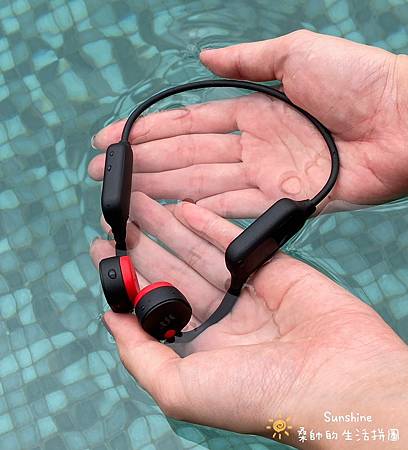 Miuzic沐音-OPENEAR DUET OD5 真骨傳導旗艦LED顯示運動游泳藍牙耳機_Sunshine桑帥的生活拼圖06.jpg Miuzic沐音-OPENEAR DUET OD5 真骨傳導旗艦LED顯示運動游泳藍牙耳機_Sunshine桑帥的生活拼圖06.jpg