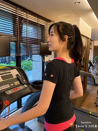 Miuzic沐音-OPENEAR DUET OD5 真骨傳導旗艦LED顯示運動游泳藍牙耳機_Sunshine桑帥的生活拼圖07.jpg Miuzic沐音-OPENEAR DUET OD5 真骨傳導旗艦LED顯示運動游泳藍牙耳機_Sunshine桑帥的生活拼圖07.jpg