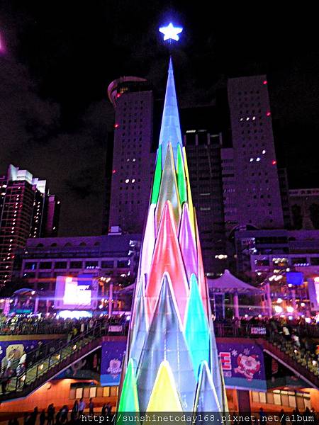 「2015年新北市歡樂耶誕城」熱鬧登場! 3D主燈與多項活動玩到High! @ SJKen 的美食與旅行手扎 :: 痞客邦 PIXNET ::