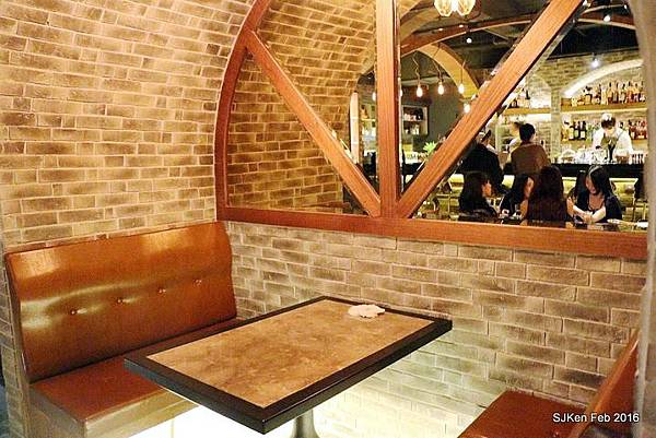 015-Closet Restaurant & Bar175.JPG