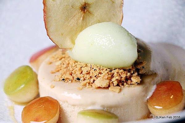 128-Closet Restaurant & Bar164.JPG