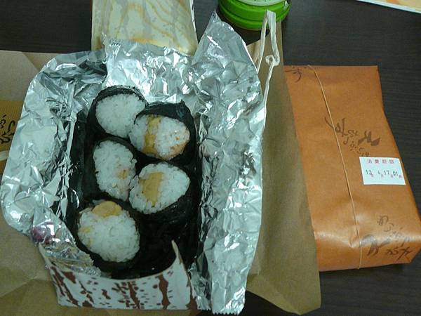 簡單卻超美味的炸蝦飯糰 簡單卻超美味的炸蝦飯糰
