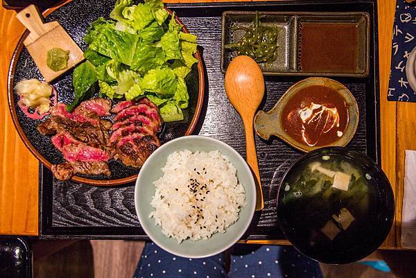 IMG_3820 (Copy).jpg IMG_3820 (Copy).jpg