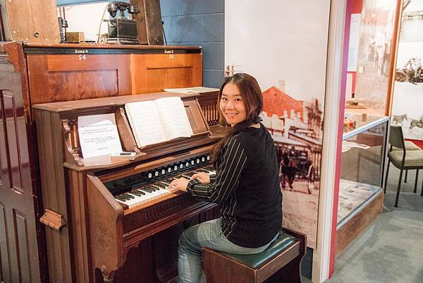 IMG_4143 (Copy).jpg IMG_4143 (Copy).jpg