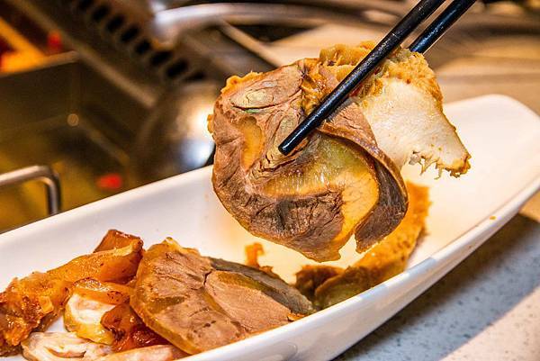 IMG_1989.jpg IMG_1989.jpg