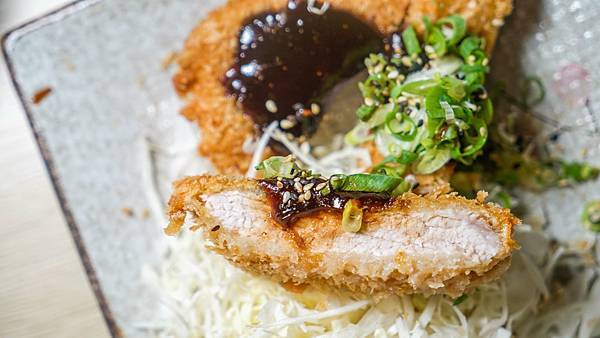 [食記] 高雄 名古屋豬排金虎家