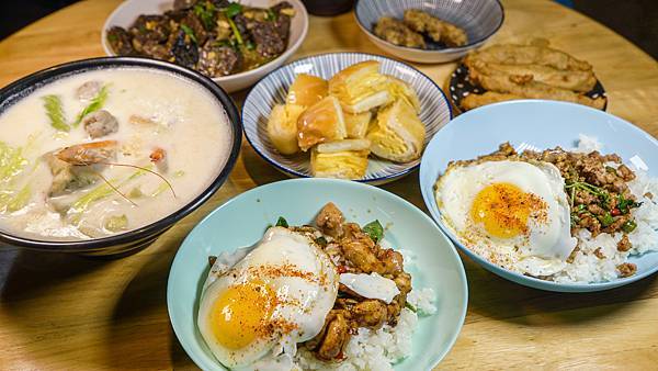 [食記] 高雄 完食‧米飯鍋燒 最喜歡辣炒雞