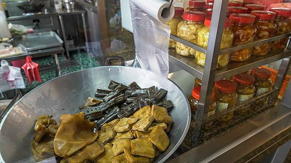 A7_04033.jpg A7_04033.jpg