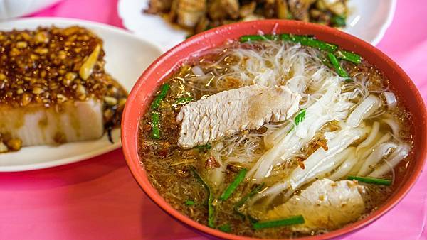 A7_04050.jpg A7_04050.jpg