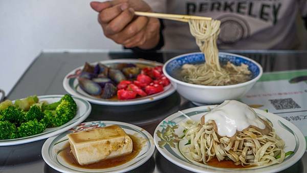 [食記] 嘉義 崇文錦魯麵