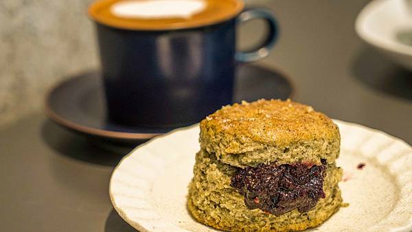 A7_03520.jpg A7_03520.jpg