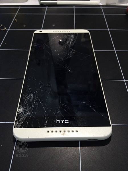 HTC 816面板破慘啦