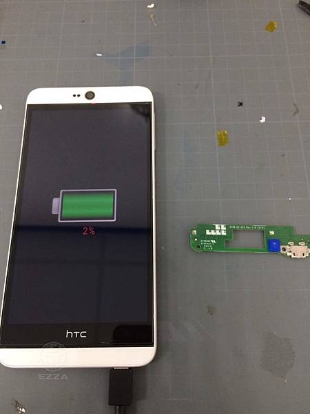 HTC 826 無法充電