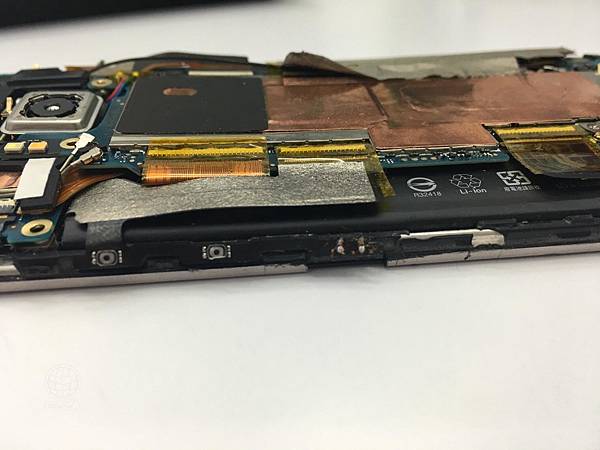 HTC M9摔機後果