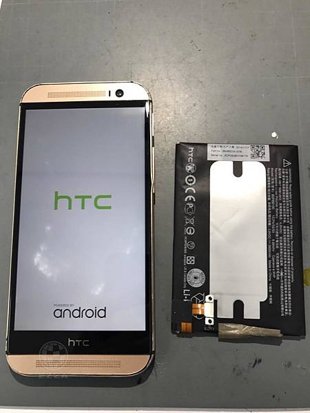 HTC M9電池膨脹了