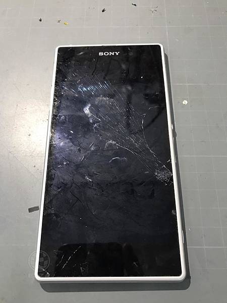 SONY Z1滑不動