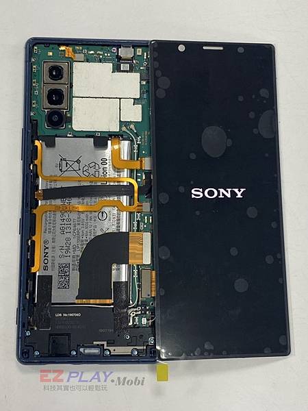 SONY-X5手機維修_面板更換_電池更換04-768x1024.jpg