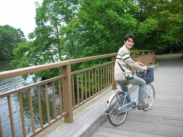 大沼公園某橋上