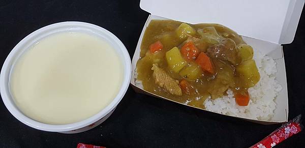 咖哩+蒸蛋.jpg
