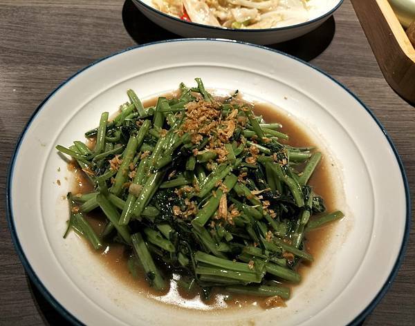 152527.jpg 152527.jpg