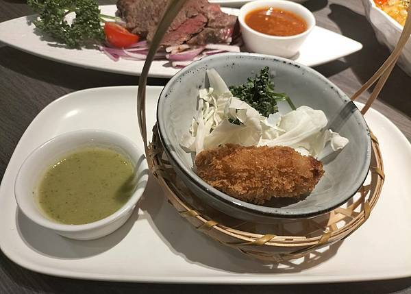 152537.jpg 152537.jpg