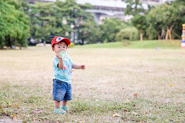 LRB_098.jpg LRB_098.jpg