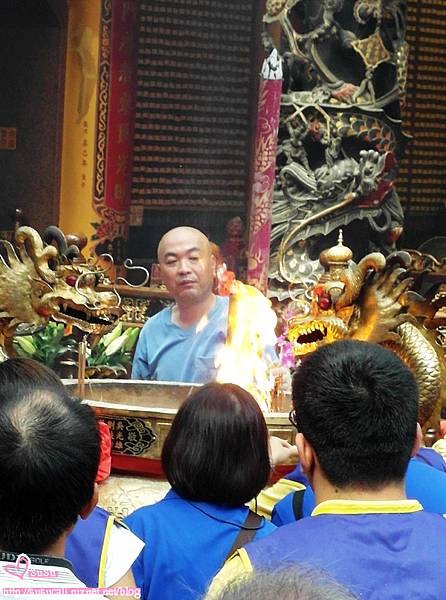 台中市南天宮2011年10月23日60週年千人恭讀 (387).jpg