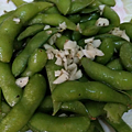 涼拌蒜香黑胡椒毛豆-食譜成品照片.png
