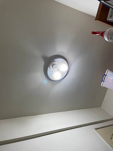 這幾天我都看天花板