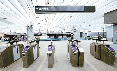 機場捷運年底通車 可於車站直掛行李1