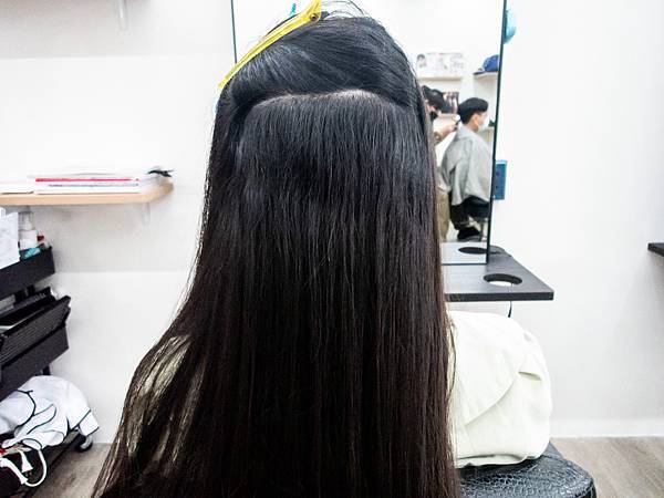 【台中美髮推薦】VS Hair｜整理完簡直像換了一顆頭！自然捲救星+完美女神光護髮！｜台中燙髮推薦｜台中染髮推薦｜台中美髮店｜台中理髮店｜哥德式 Milbon 黑凜漾澤系列護髮