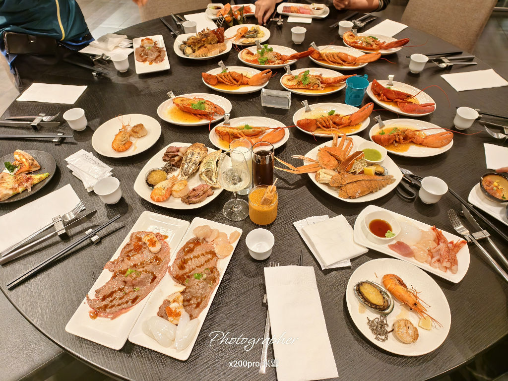 【台北寒舍艾美酒店 】探索廚房自助餐枱升級登場4訪，帝王蟹、