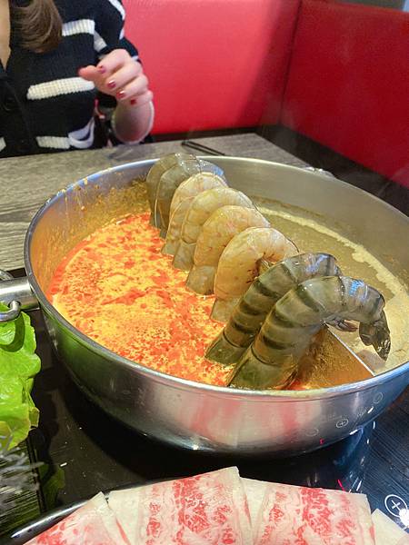 女人知己試用大隊,口碑行銷,部落客行銷,海陸雙人套餐,中壢火鍋推薦,中壢聚餐,中原火鍋推薦,中壢和牛,源自蘆洲正官,中壢火鍋,桃園火鍋,中壢鍋物推薦,中壢上官木桶鍋,上官木桶鍋