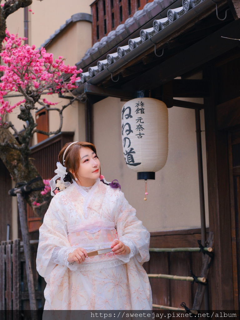 京都日和｜穿上和服，在柔光午後走進老街深處的靜好時光