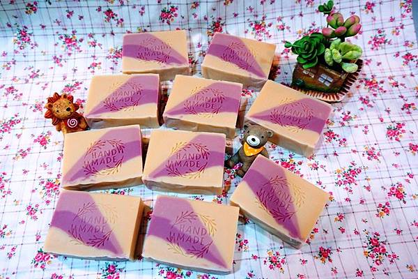 NO.333 薰衣草酪梨乳油木乳皂 (1).JPG