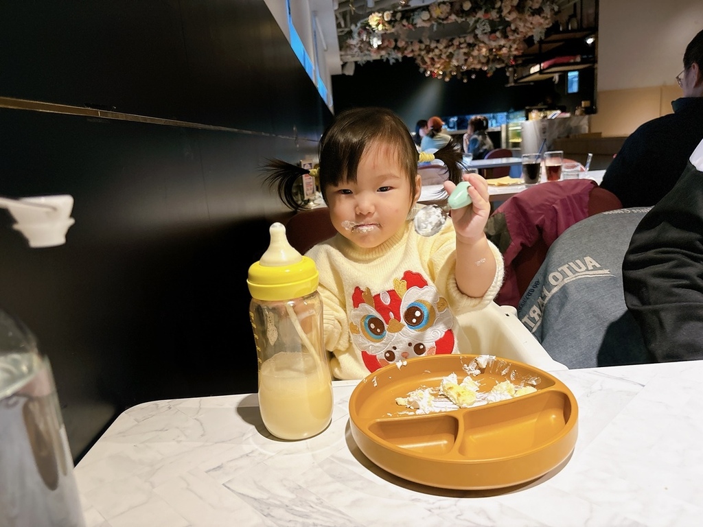 [美食] 富爸爸餐飲會所 ▶ 台北親子餐廳 小孩抓周慶生會包