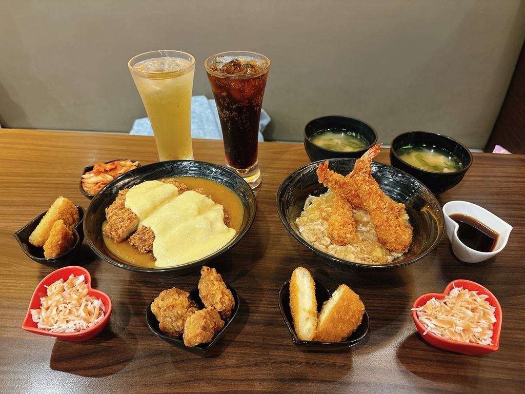 [美食] 新丼 ▶ 台北中山站美食推薦 超狂起司瀑布超心動 