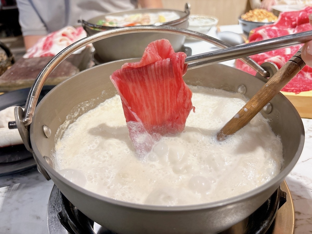 [美食] 饗點鍋精緻鍋物 ▶ 宜蘭五結必吃美食 X 宜蘭超狂