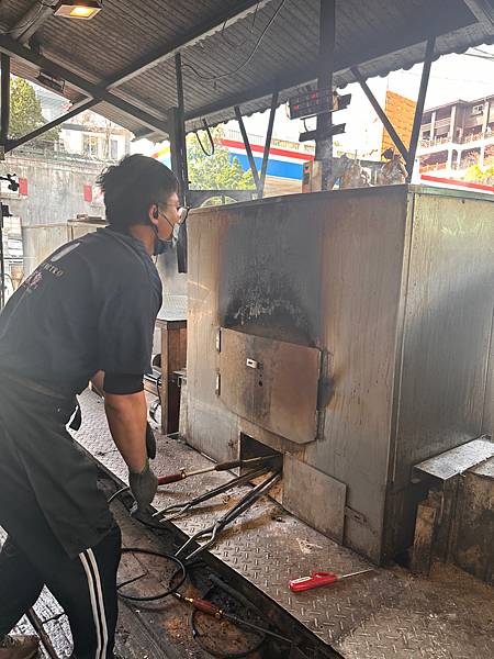 清境必吃餐廳—復古雞餐廳 會噴汁的烤雞 南投美食你一定要嚐過