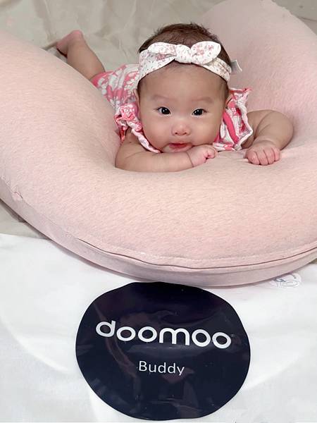 育兒的溫柔陪伴🌙—— doomoo有機棉舒眠月亮枕