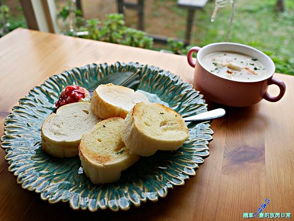 [食記] 新竹新埔 普羅旺斯小木屋餐廳。寵物景觀餐廳。