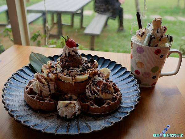 Fw: [食記] 新竹新埔 普羅旺斯小木屋餐廳。寵物景觀