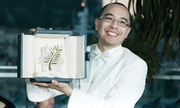 泰國導演阿比查邦韋拉斯塔古(Apichatpong Weerasethakul)曾以電影《波米叔叔的前世今生》摘下坎城金棕櫚獎 泰國導演阿比查邦韋拉斯塔古(Apichatpong Weerasethakul)曾以電影《波米叔叔的前世今生》摘下坎城金棕櫚獎